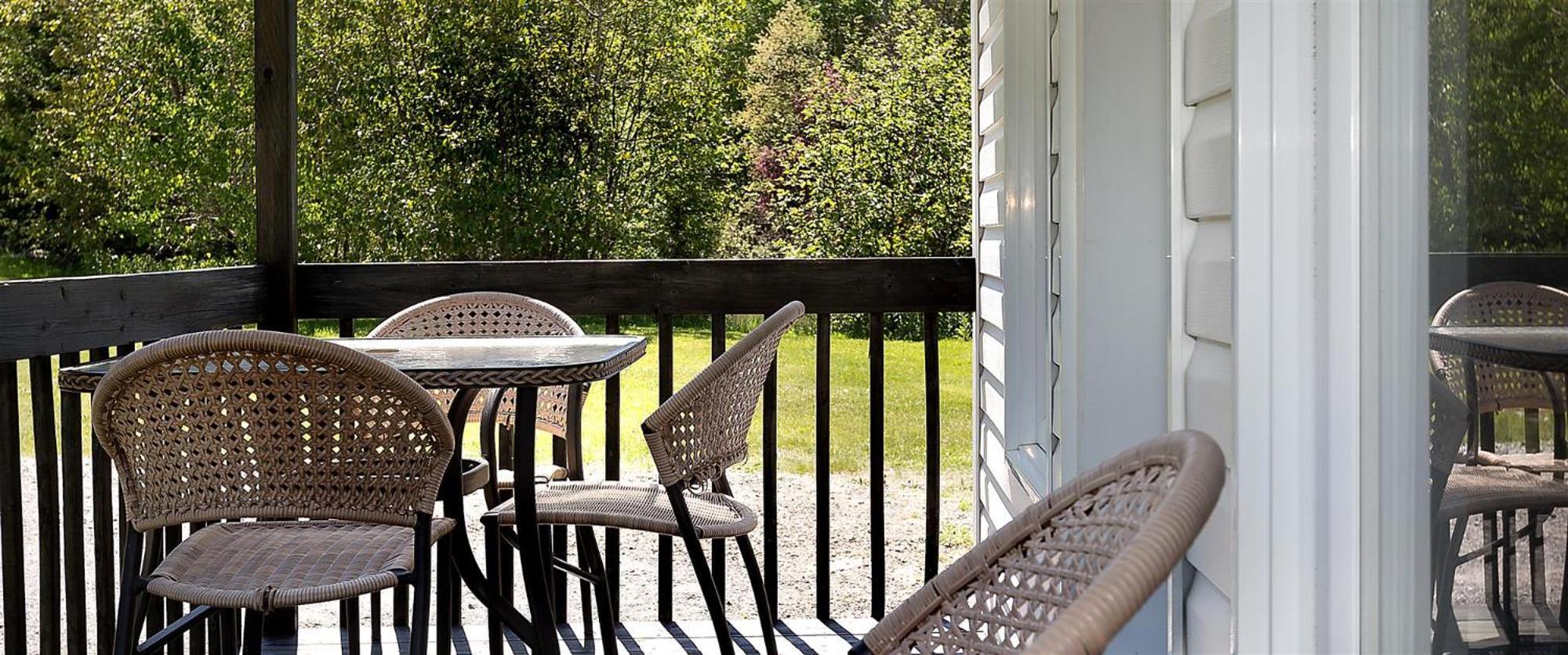Camping Chalets Spas Pignons Rouges Saint Romain Exterior foto
